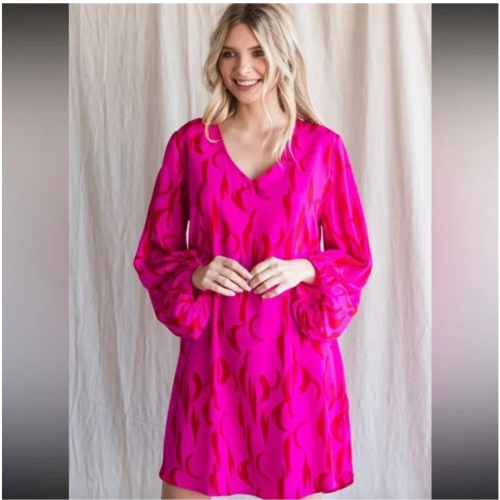 JODIFL Hot Pink and Res Balloon Sleeve Dress💓 NWT size small